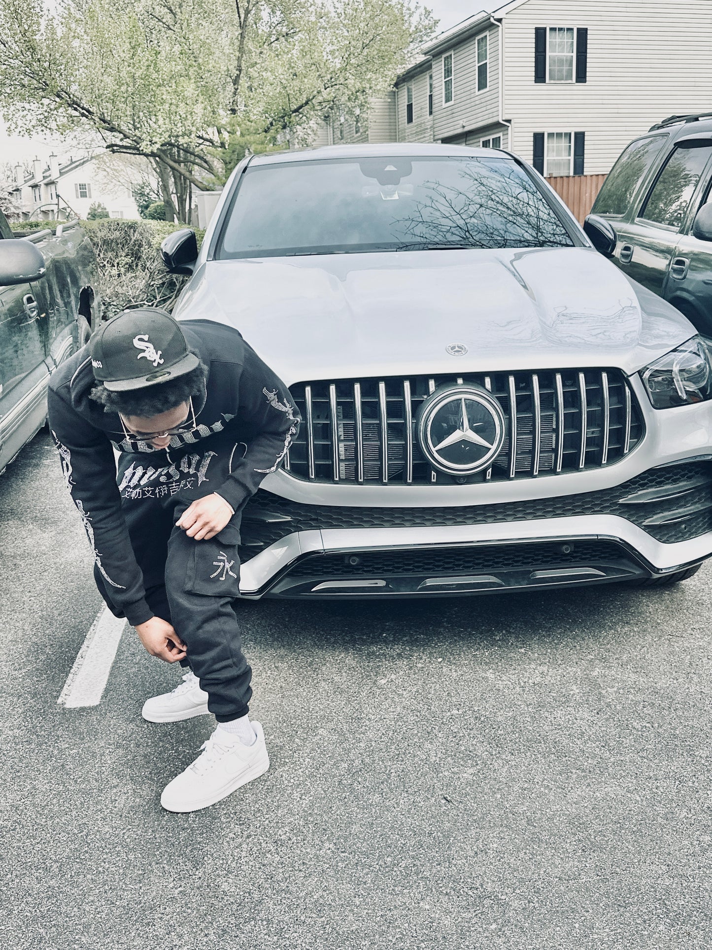 (4 Left XS-L) Mogul VVS Joggers (Black)