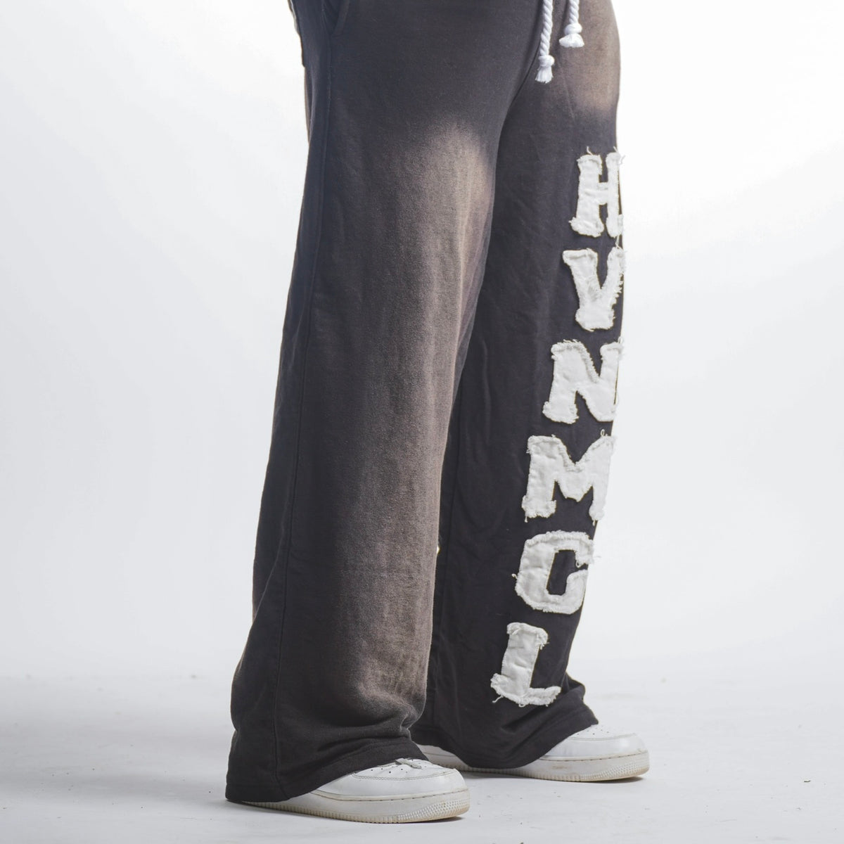 *PRE-ORDER* “Havin Mogul” Sweatpants (Coal)