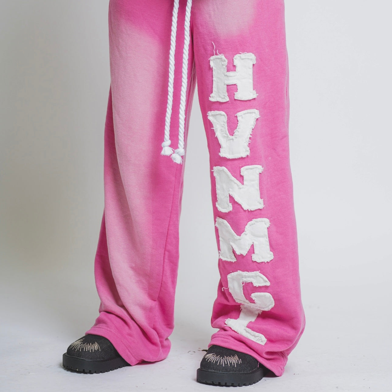 “Havin Mogul” Sweatpants (Pink)